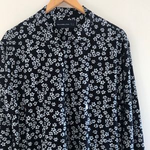 Large Men’s Abercrombie & Fitch button up Floral